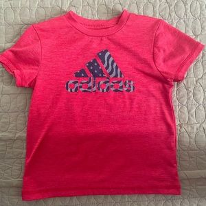 💙Adidas Red Pullover T-Shirt with “Addis Logo” on the  front, Boys size 24mths